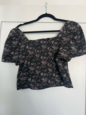 Madewell Black Floral Smocked Square-Neck Puff Sleeve Crop Top